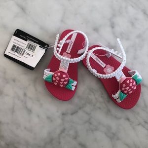NWT Baby sandals size 5 ladybug Ipanema